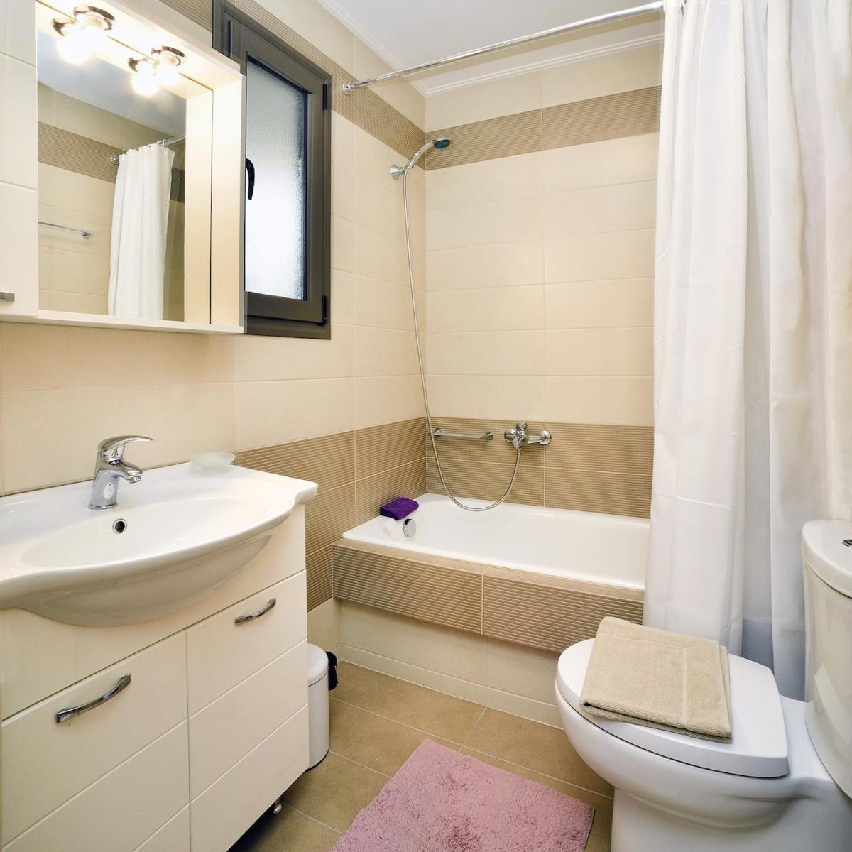 New Apartment Near The Beach. Chania  Екстер'єр фото